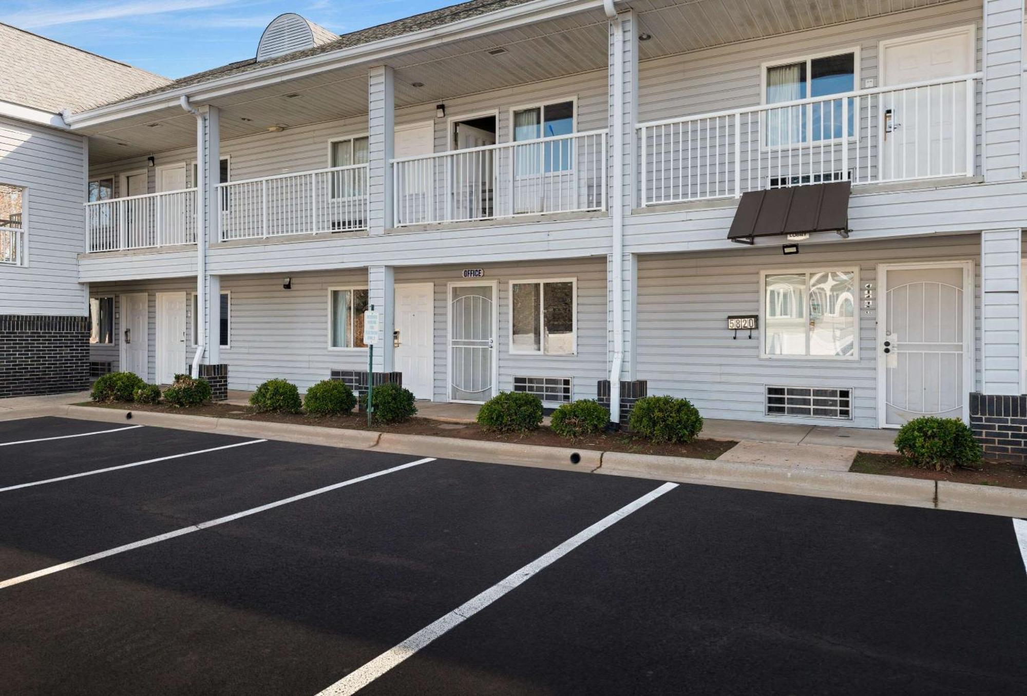 Rodeway Inn Σάρλοτ Εξωτερικό φωτογραφία